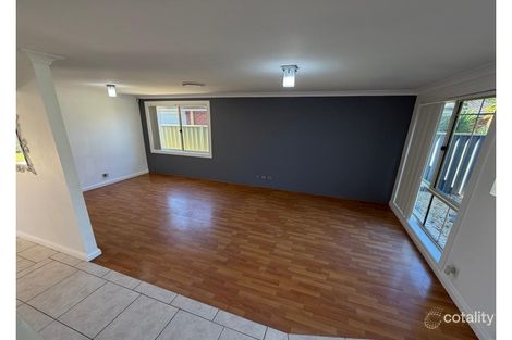 Property photo of 30 Gilgandra Road Hoxton Park NSW 2171