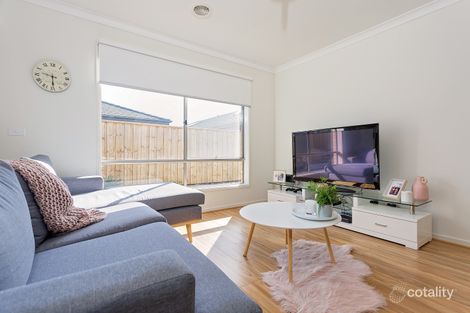 Property photo of 12 Wolomina Crescent Werribee VIC 3030