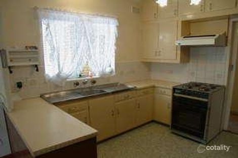 Property photo of 8 Creighton Avenue Morphett Vale SA 5162