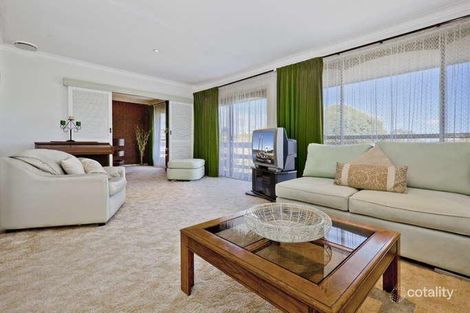 Property photo of 1 Ardmore Court Macleod VIC 3085