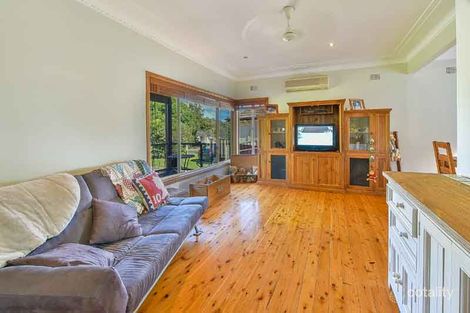 Property photo of 18 Chisholm Crescent Bradbury NSW 2560