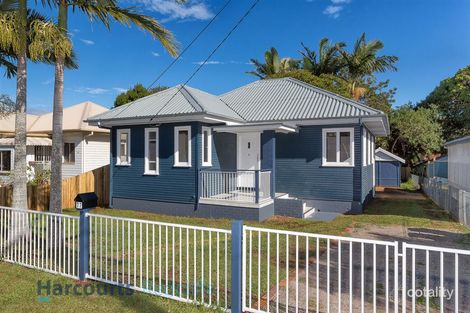 77 Victoria Ave, Woody Point, QLD 4019