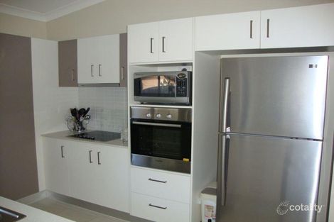 Property photo of 2/64 Sturgeon Street Ormiston QLD 4160