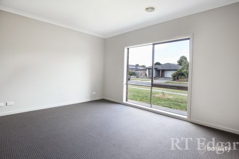 Property photo of 40 Tree Change Way Woodend VIC 3442