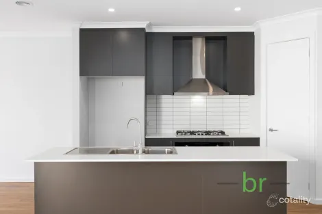 Property photo of 8B Swan Street Lara VIC 3212