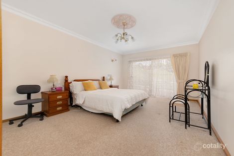 Property photo of 4 Silverdell Place Surf Beach NSW 2536