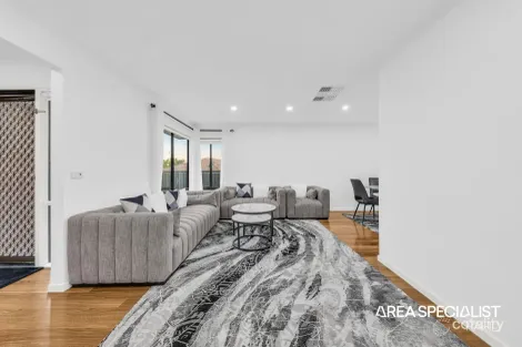 Property photo of 34 Horizon Boulevard Hampton Park VIC 3976