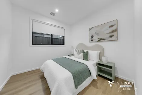 Property photo of 29 Jacksonia Drive Mickleham VIC 3064