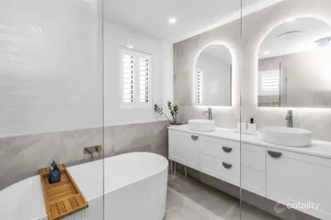 Property photo of 30 Rainbow Drive Mudgeeraba QLD 4213