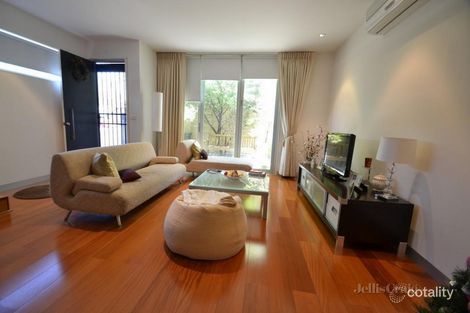 1a Barkly St, Fitzroy North, VIC 3068