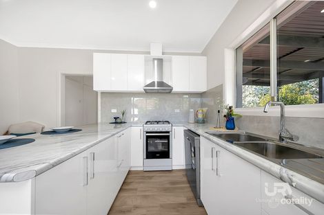 Property photo of 13 Crockett Avenue Craigieburn VIC 3064