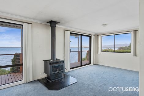 Property photo of 10 Geeves Crescent Midway Point TAS 7171