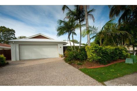 2 Waterside Ct, Noosaville, QLD 4566