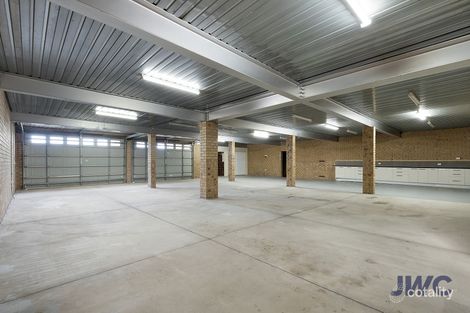 Property photo of 48 Sugar Gum Boulevard Greensborough VIC 3088