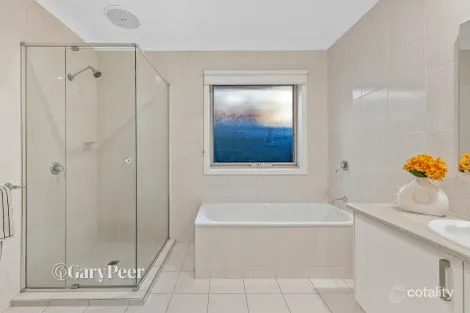 Property photo of 2/202 Neerim Road Carnegie VIC 3163