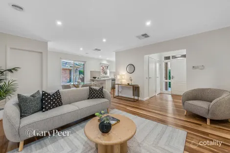 Property photo of 2/202 Neerim Road Carnegie VIC 3163
