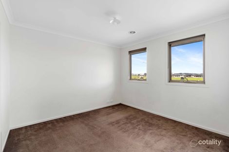 Property photo of 21 Tarlo Drive Tarneit VIC 3029