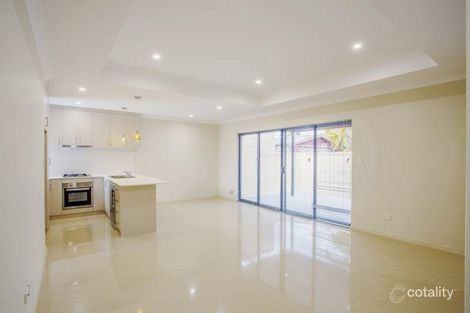 Property photo of 27 Kilmurray Way Balga WA 6061