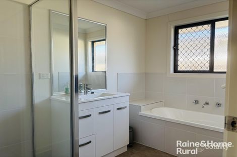 Property photo of 10 Highview Close Roma QLD 4455