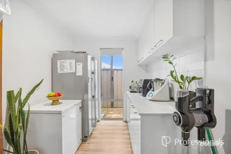 Property photo of 113 Grandite Fairway Australind WA 6233