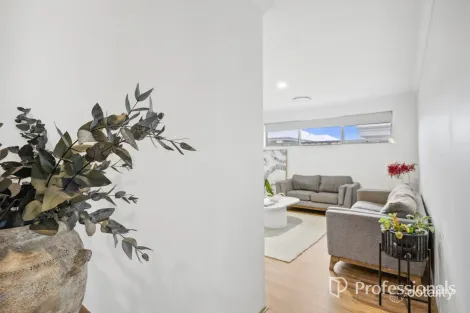 Property photo of 113 Grandite Fairway Australind WA 6233