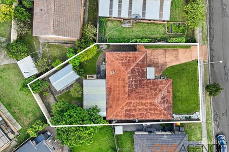 3 Roland St, Bossley Park, NSW 2176