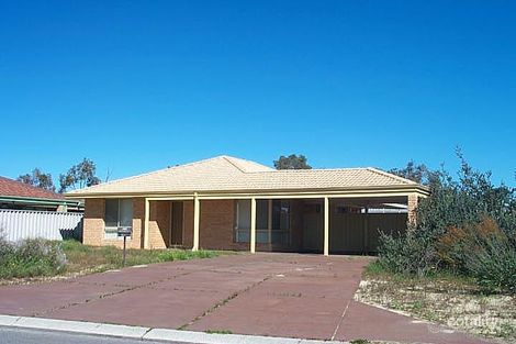 16 Paloma Loop, Marangaroo, WA 6064
