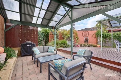 Property photo of 5 Illoura Close Noble Park North VIC 3174
