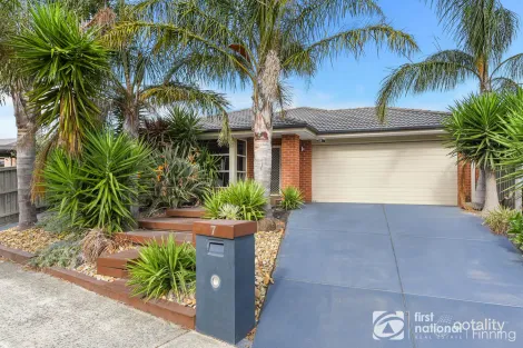 Property photo of 7 Bayley Place Cranbourne West VIC 3977