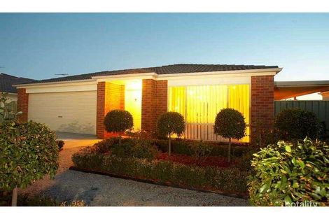 25 Dalkeith Dr, Point Cook, VIC 3030