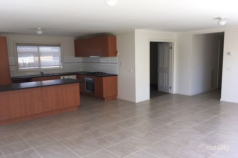 Property photo of 25 Chifley Circuit Burnside Heights VIC 3023