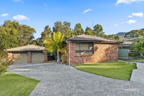 Property photo of 22 Evonne Place Woonona NSW 2517