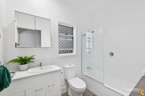 Property photo of 351 Rode Road Wavell Heights QLD 4012