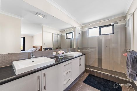 Property photo of 6 Broadmoor Loop Meadow Springs WA 6210