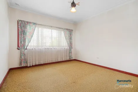 Property photo of 31 Mandoon Road Girraween NSW 2145