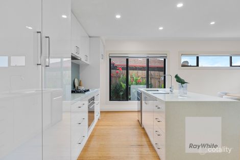 Property photo of 19 Ebony Drive Bundoora VIC 3083