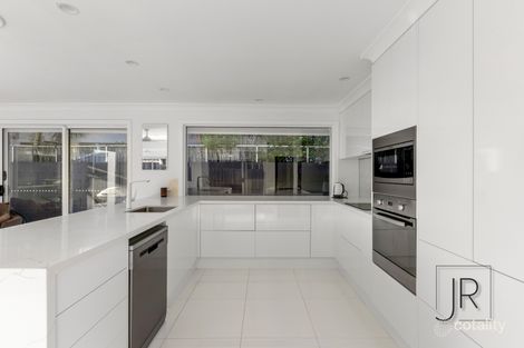 Property photo of 85 Clear Island Road Broadbeach Waters QLD 4218
