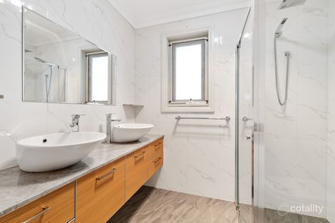 Property photo of 7 Beach Grove Seaford VIC 3198