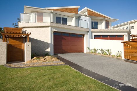 Property photo of 7025 Vista Drive Benowa QLD 4217
