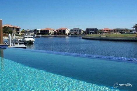 Property photo of 33 King Charles Drive Paradise Point QLD 4216