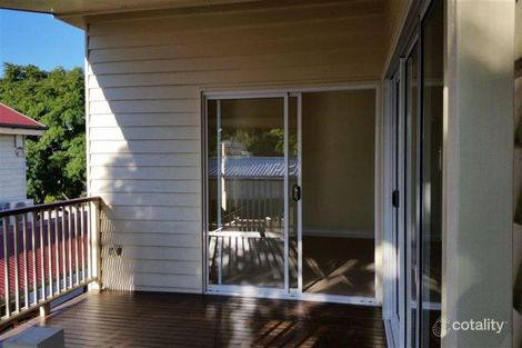Property photo of 17 Easton Street Silkstone QLD 4304