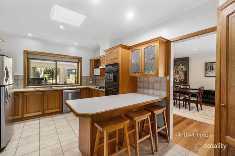 Property photo of 8 Illuka Crescent Mount Waverley VIC 3149