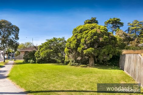 Property photo of 2 Golf Road Oakleigh South VIC 3167