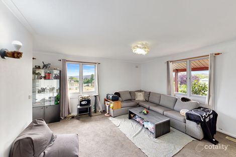 Property photo of 3 Grevillea Place Karabar NSW 2620