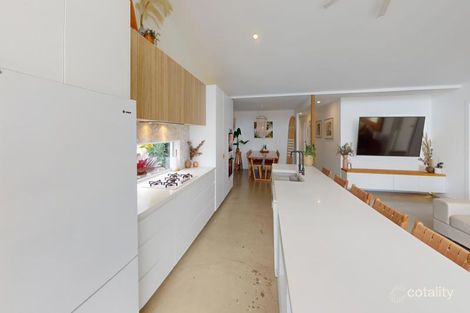 Property photo of 16 Myrtle Court Palm Beach QLD 4221