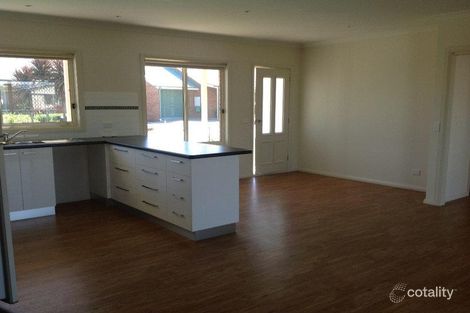 Property photo of 13 Maple Court Myrtleford VIC 3737