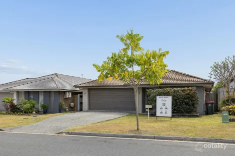 Property photo of 39 William Boulevard Pimpama QLD 4209