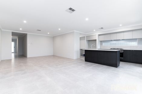 17 Suttons St, Yanchep, WA 6035