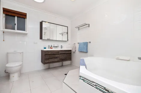 Property photo of 100 Tanilba Avenue Tanilba Bay NSW 2319