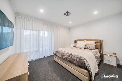 Property photo of 8 Ioppolo Court Sinagra WA 6065